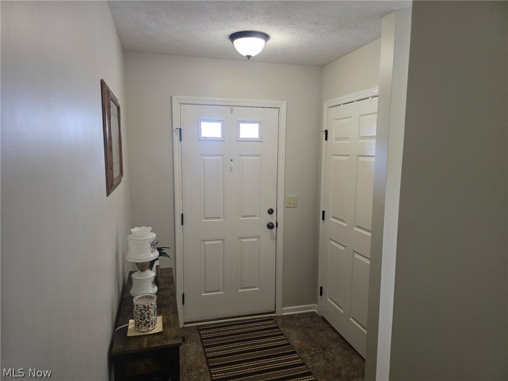 313 Breckenridge Oval Elyria OH 44035