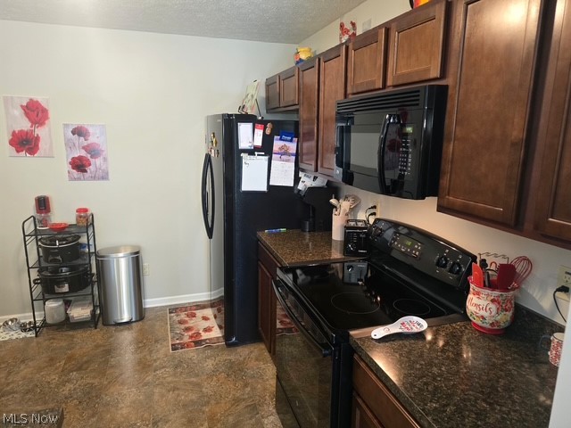 313 Breckenridge Oval Elyria OH 44035