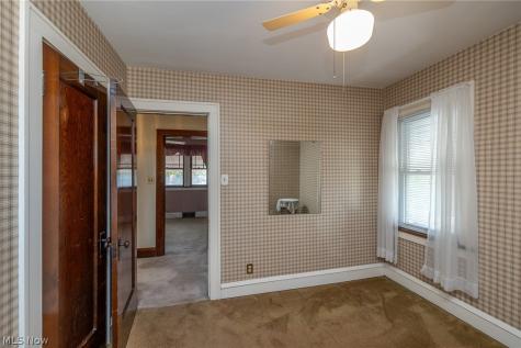 8028 Dresden Avenue Parma OH 44129