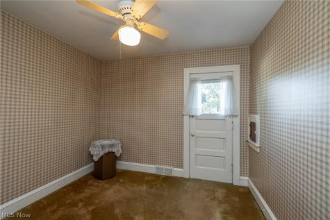 8028 Dresden Avenue Parma OH 44129
