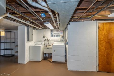 8028 Dresden Avenue Parma OH 44129