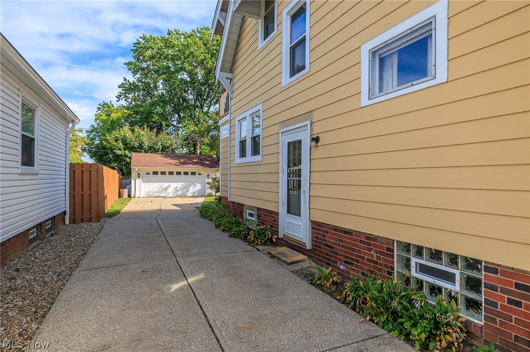 8028 Dresden Avenue Parma OH 44129