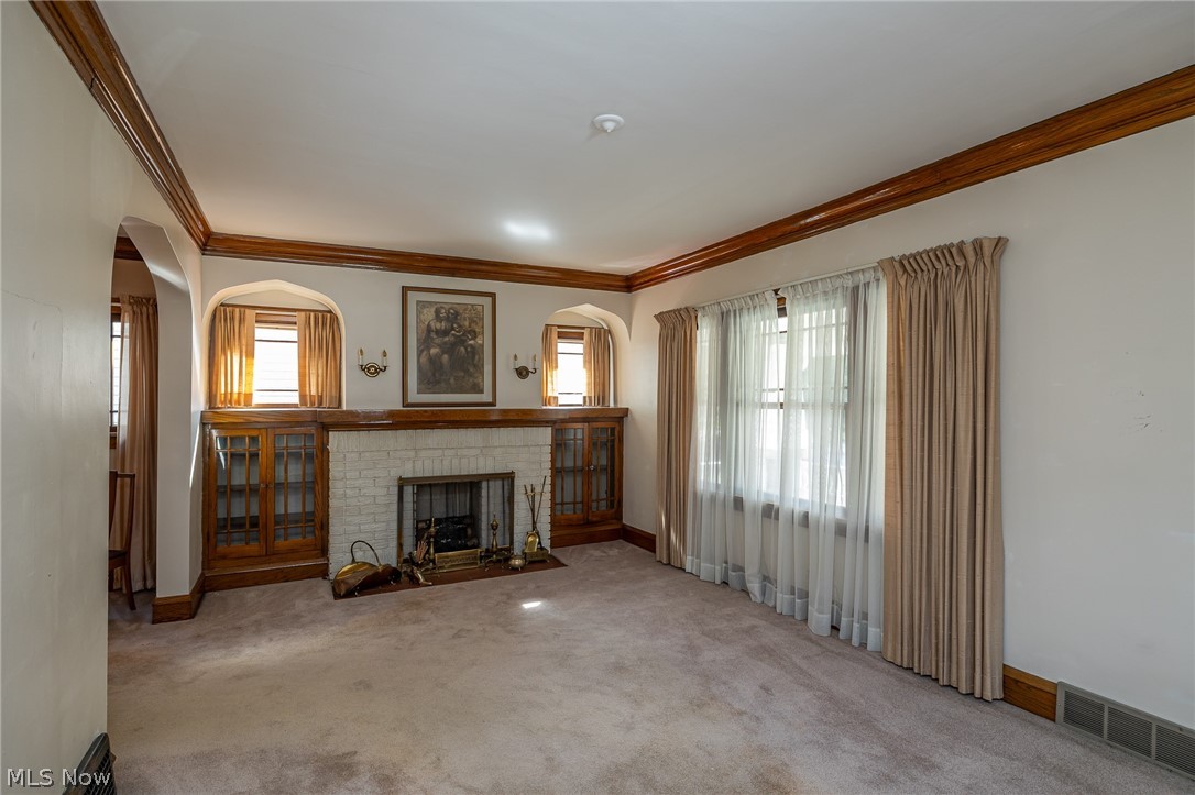 8028 Dresden Avenue Parma OH 44129