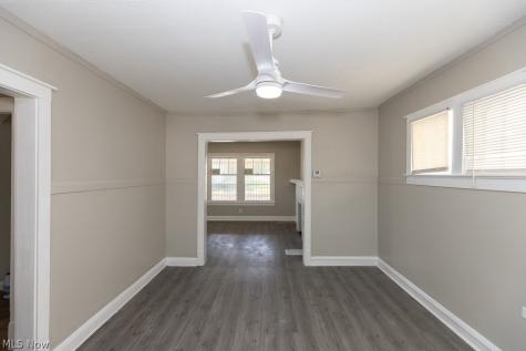 12913 Thornhurst Avenue Garfield Heights OH 44105