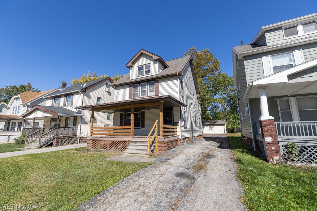 12913 Thornhurst Avenue Garfield Heights OH 44105