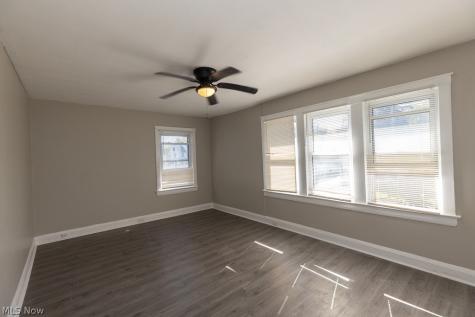 12913 Thornhurst Avenue Garfield Heights OH 44105