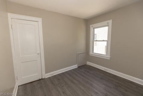 12913 Thornhurst Avenue Garfield Heights OH 44105