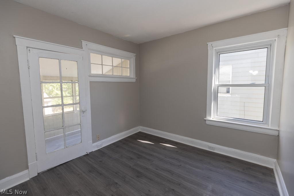 12913 Thornhurst Avenue Garfield Heights OH 44105