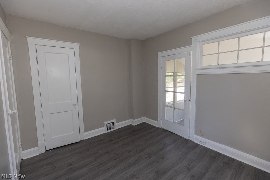 12913 Thornhurst Avenue Garfield Heights OH 44105
