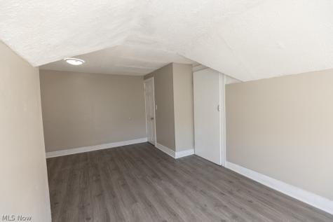 12913 Thornhurst Avenue Garfield Heights OH 44105