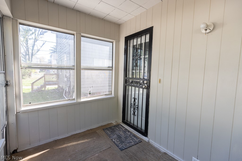 12913 Thornhurst Avenue Garfield Heights OH 44105