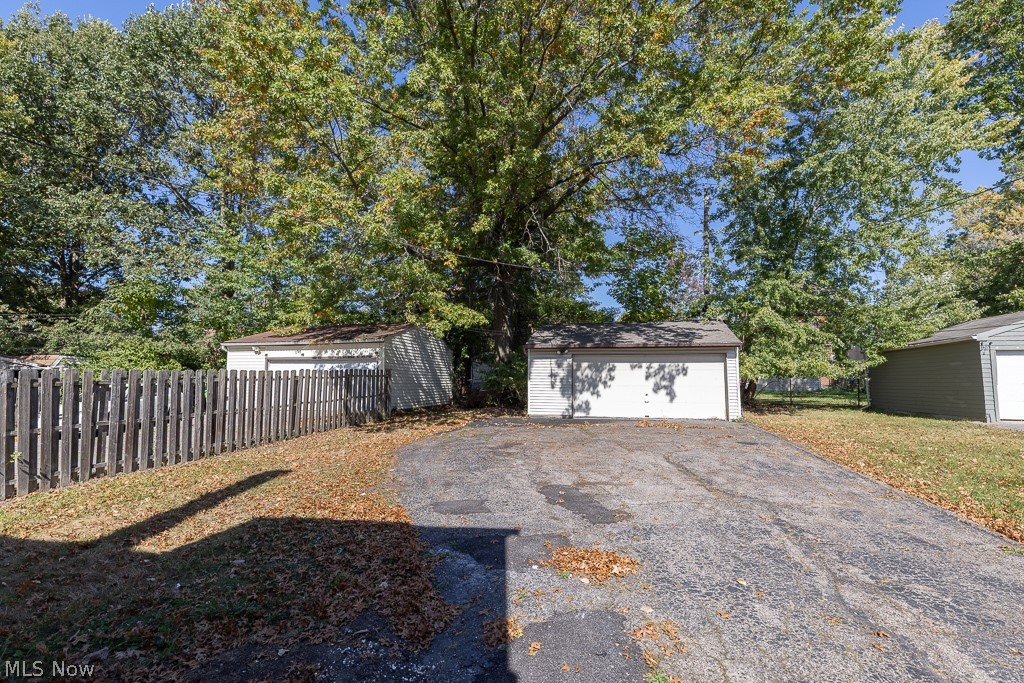 12913 Thornhurst Avenue Garfield Heights OH 44105