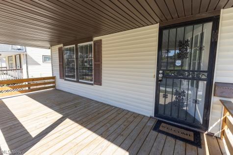 12913 Thornhurst Avenue Garfield Heights OH 44105