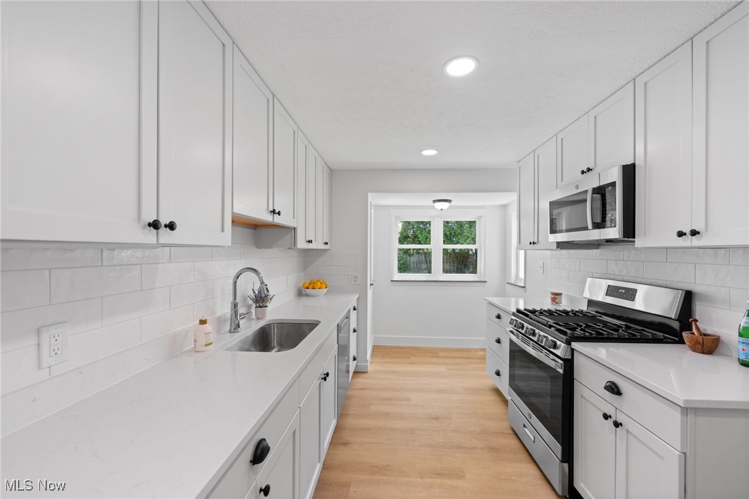 27411 Donald Drive Bay Village OH 44140