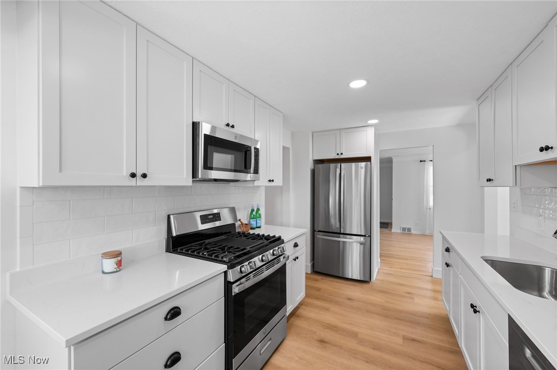 27411 Donald Drive Bay Village OH 44140