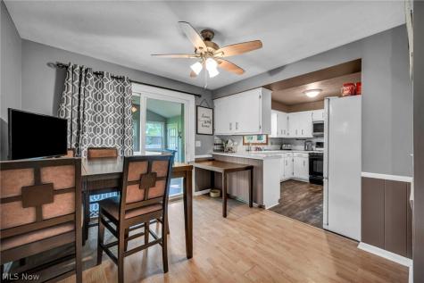 6321 Cardinal Hill NW North Canton OH 44720