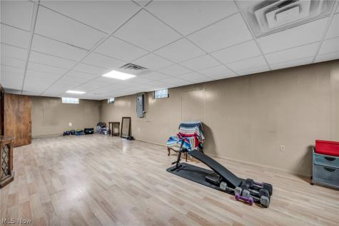 6321 Cardinal Hill NW North Canton OH 44720
