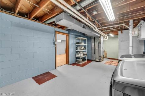 6321 Cardinal Hill NW North Canton OH 44720
