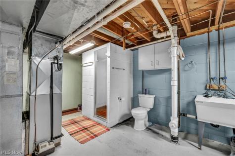 6321 Cardinal Hill NW North Canton OH 44720