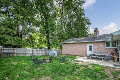 6321 Cardinal Hill NW North Canton OH 44720