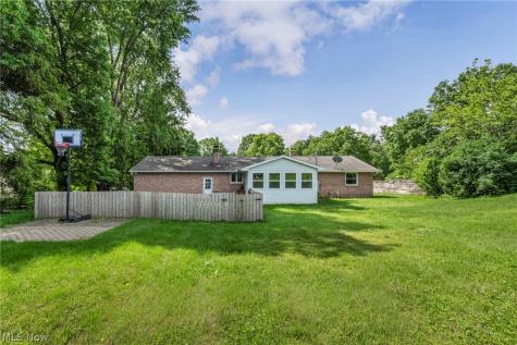 6321 Cardinal Hill NW North Canton OH 44720