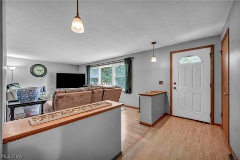 6321 Cardinal Hill NW North Canton OH 44720