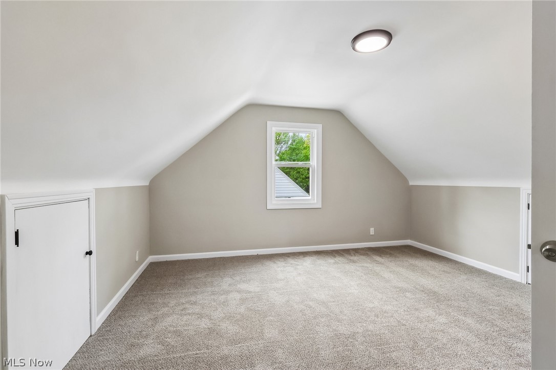 1130 Riverview Street NW Warren OH 44485
