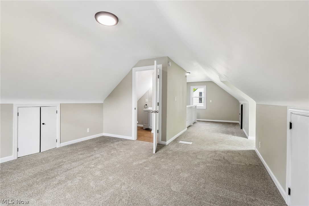 1130 Riverview Street NW Warren OH 44485