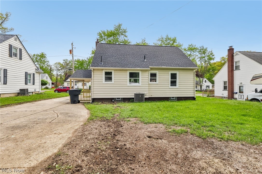 1130 Riverview Street NW Warren OH 44485