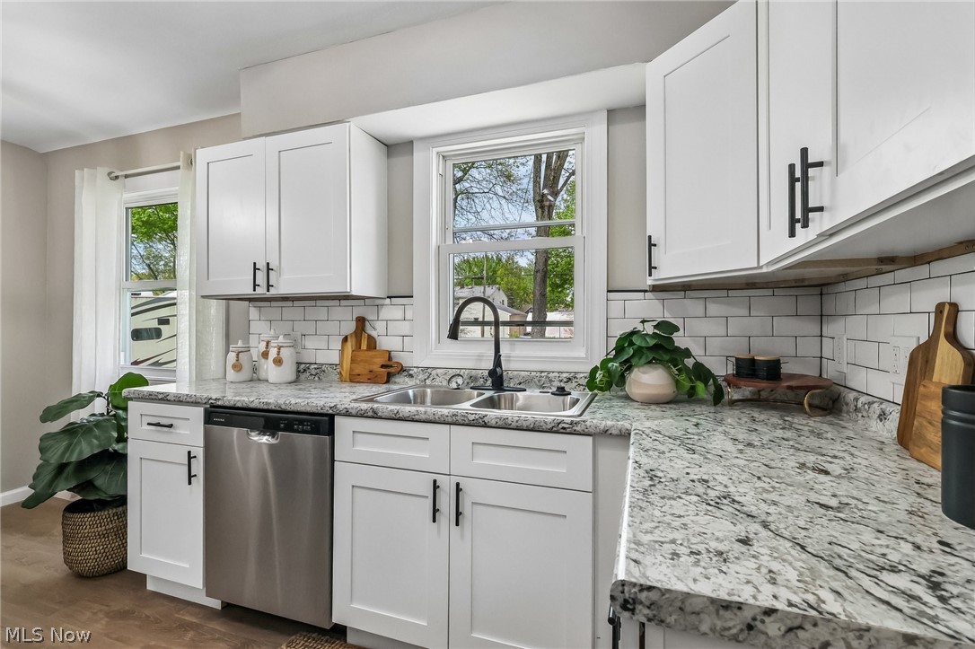 1130 Riverview Street NW Warren OH 44485