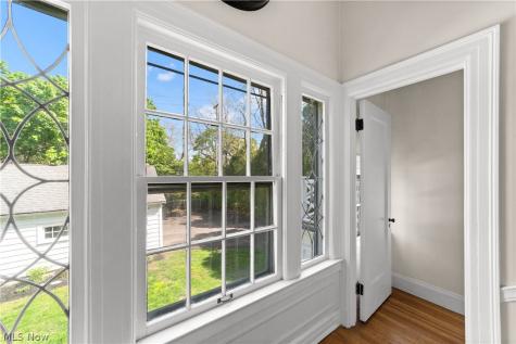 19901 Malvern Shaker Heights OH 44122