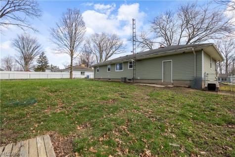 239 Habant Drive Amherst OH 44001
