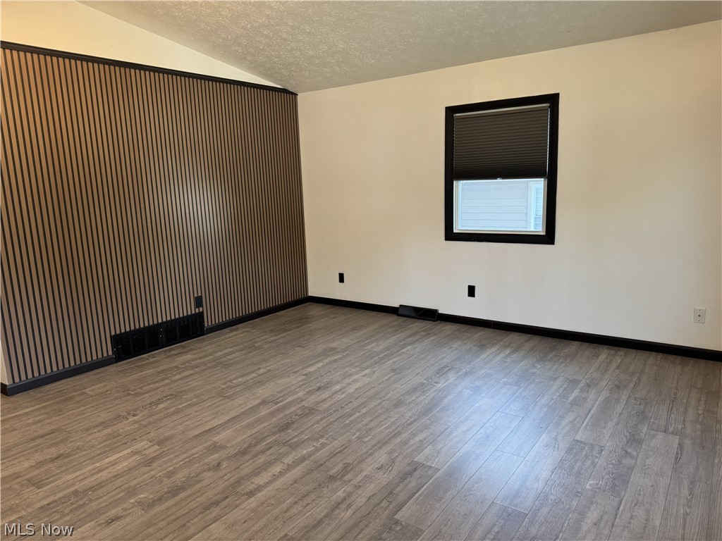 522 Grandview Avenue Barberton OH 44203