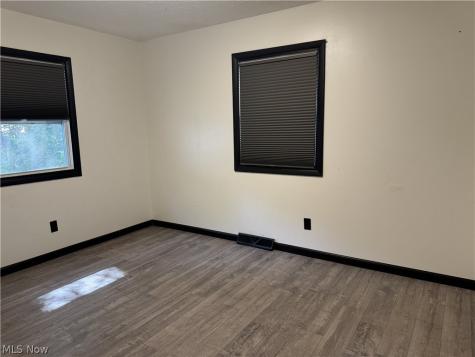 522 Grandview Avenue Barberton OH 44203
