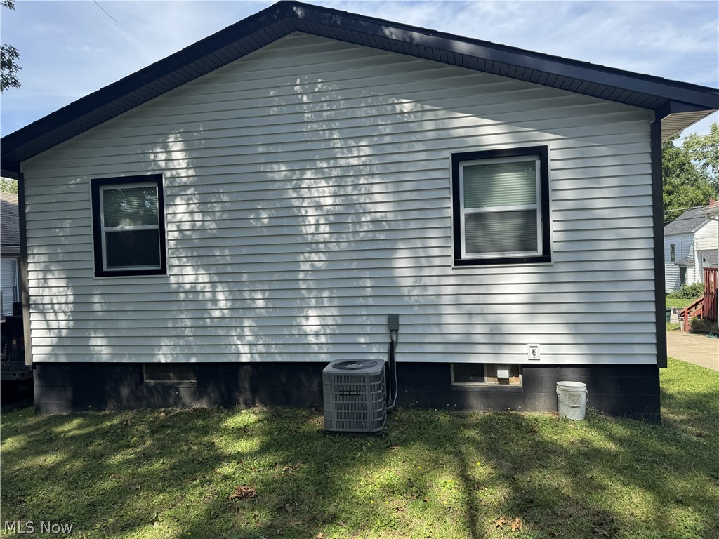 522 Grandview Avenue Barberton OH 44203