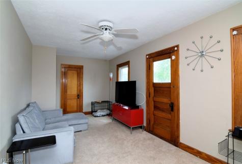 1922 Spring Road Cleveland OH 44109