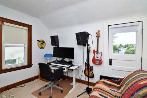 1922 Spring Road Cleveland OH 44109