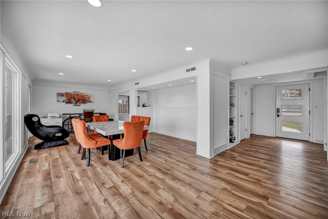 32321 Lake Shore Boulevard Willowick OH 44095
