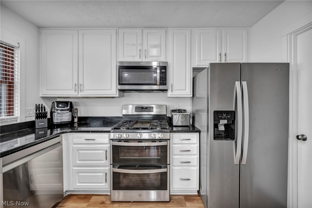 32321 Lake Shore Boulevard Willowick OH 44095