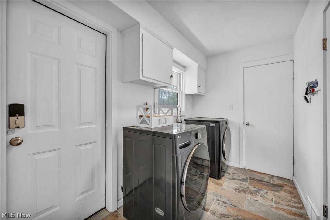 32321 Lake Shore Boulevard Willowick OH 44095