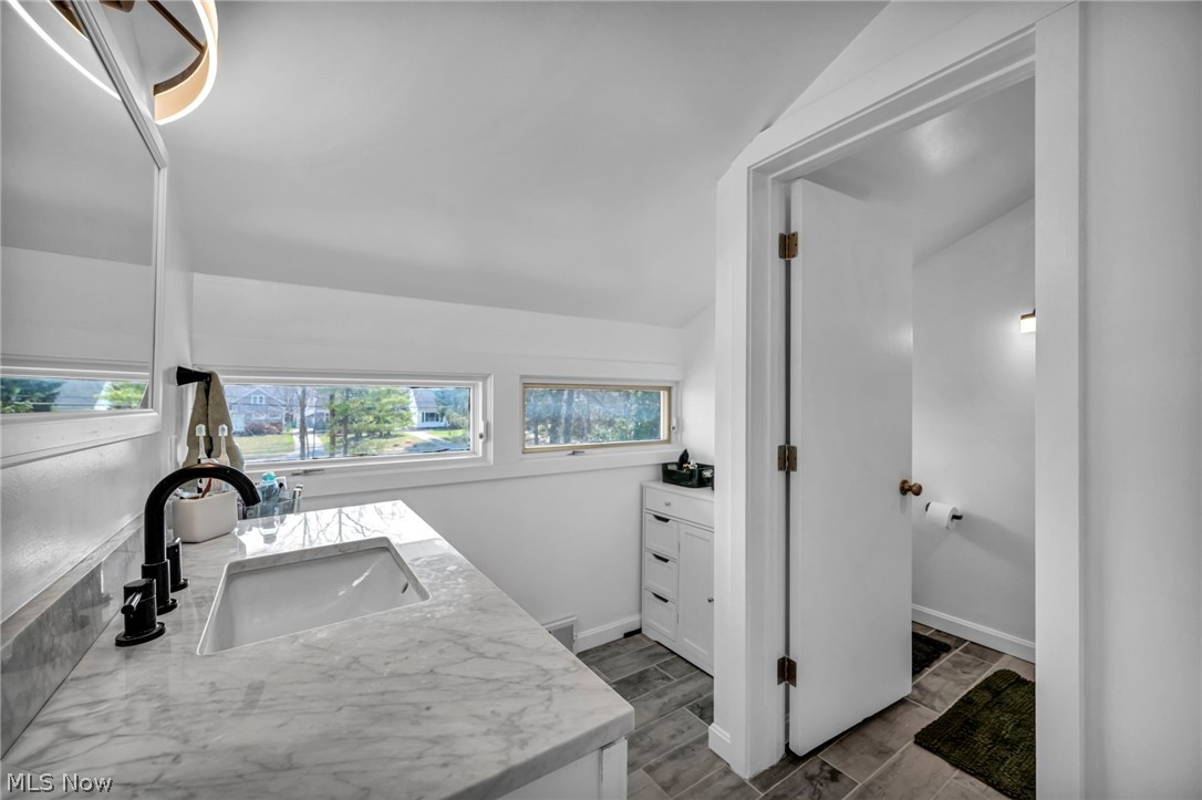 32321 Lake Shore Boulevard Willowick OH 44095