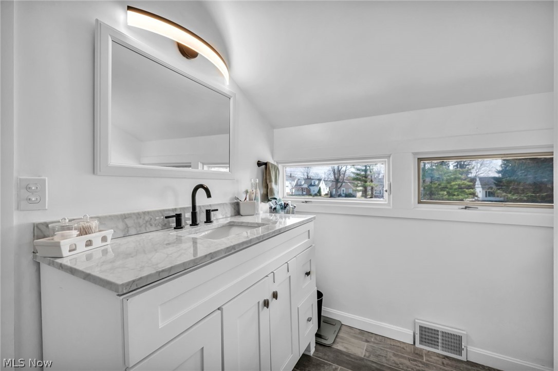 32321 Lake Shore Boulevard Willowick OH 44095