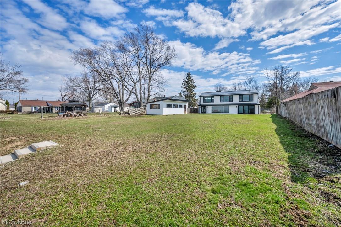 32321 Lake Shore Boulevard Willowick OH 44095