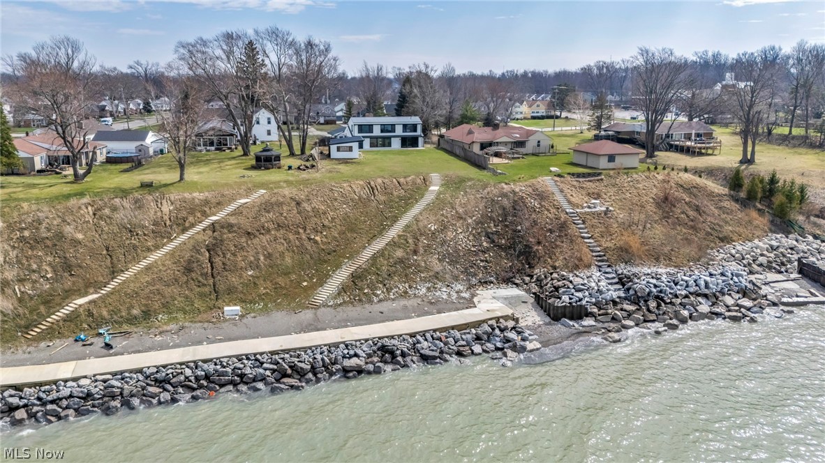 32321 Lake Shore Boulevard Willowick OH 44095