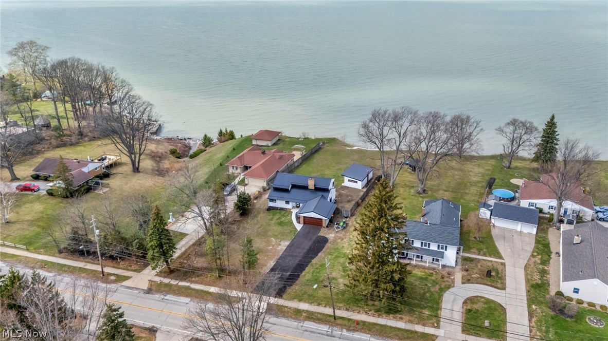 32321 Lake Shore Boulevard Willowick OH 44095