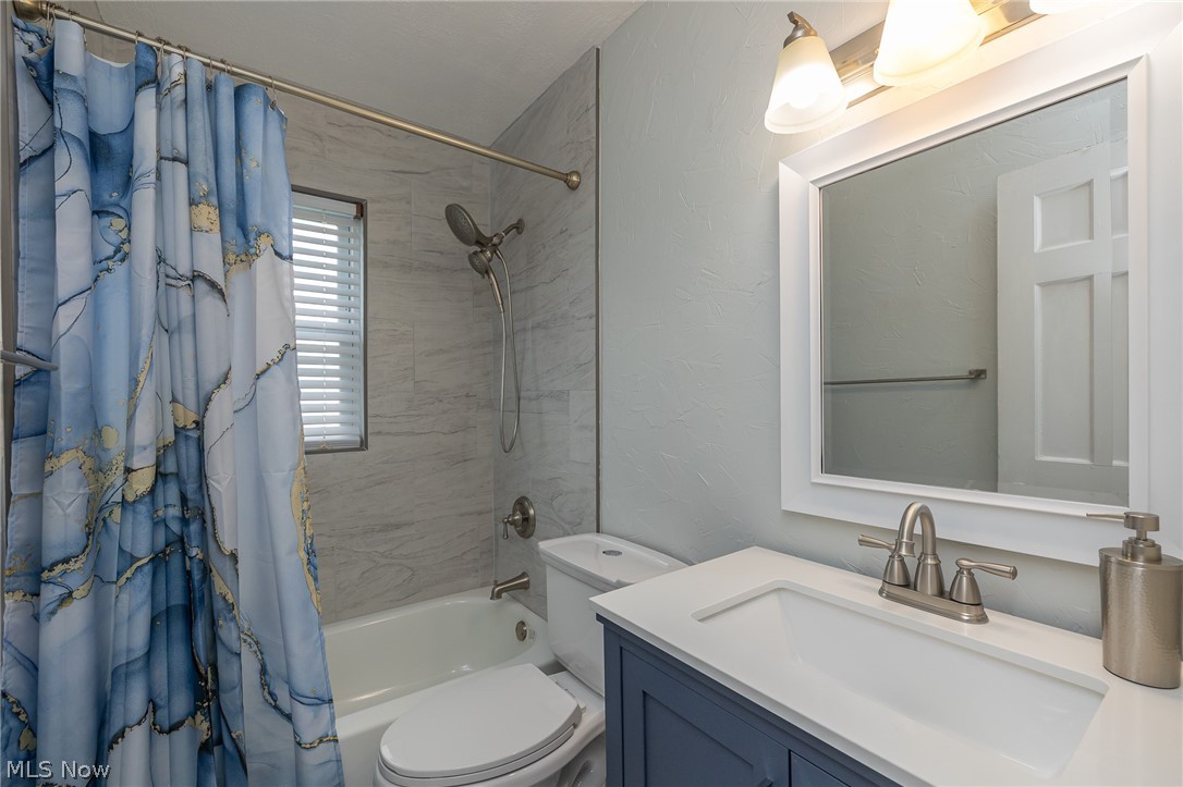 17690 Mapleboro Avenue Maple Heights OH 44137