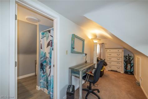 17690 Mapleboro Avenue Maple Heights OH 44137