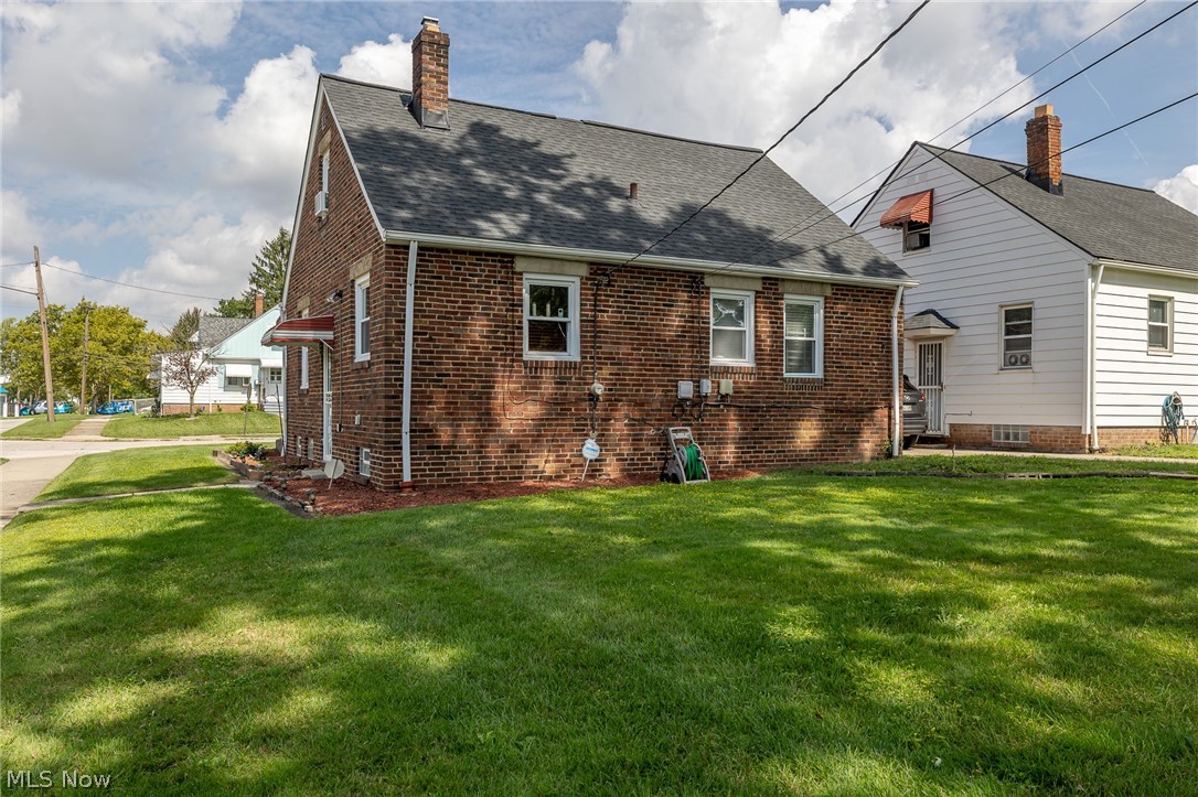 17690 Mapleboro Avenue Maple Heights OH 44137