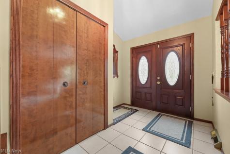 7075 Big Creek Parkway Middleburg Heights OH 44130