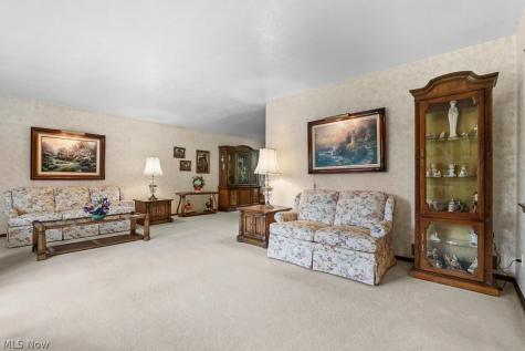 7075 Big Creek Parkway Middleburg Heights OH 44130